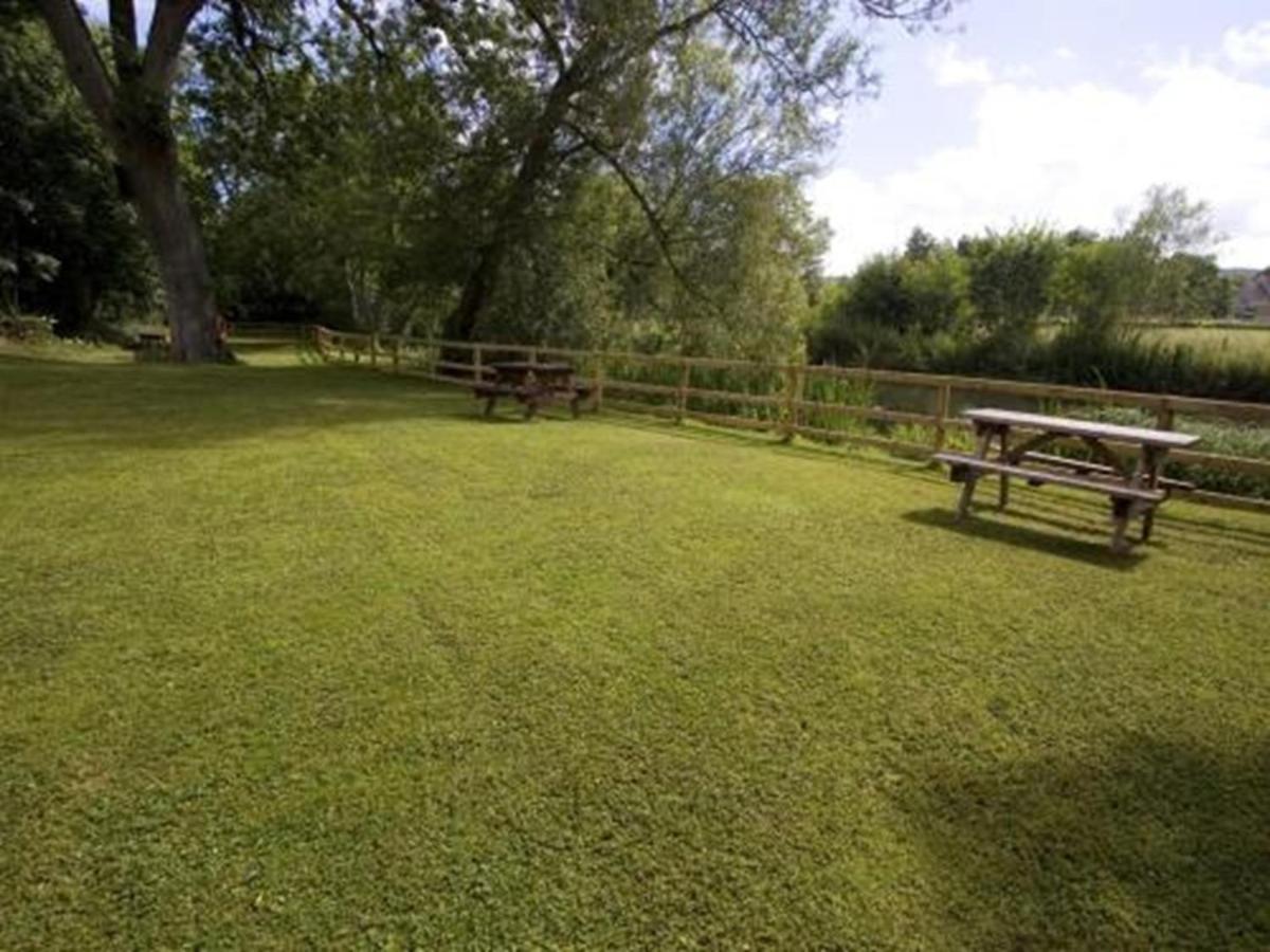 The Swan At Stoford Hotel Stapleford  Luaran gambar
